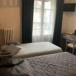 Au Vieux Puits Hotel *