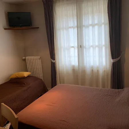 Au Vieux Puits Hotell