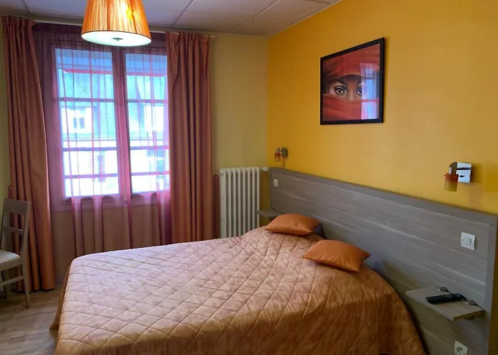 Hotel Au Vieux Puits Villers-Bocage (Calvados)